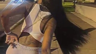 Asian Doll Show off Big Ass twerking outdoor !!!
