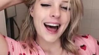 Bri Blossom Onlyfans Leaked – Masturbate with Showering !!!