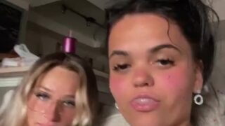 Megbanksxo / Megbanks Onlyfans Leaked – Tease with Friends !!!