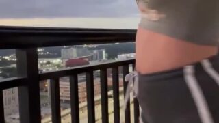 Cocostar shows off booty on the balcony – New Video